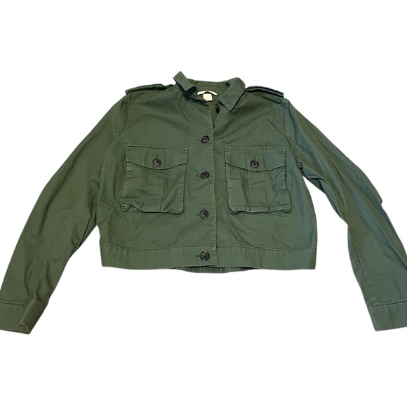 H&M Jackets & Blazers - H&M Green Cropped Bomber Jacket with Many Pockets Size 12 Women’s EUC